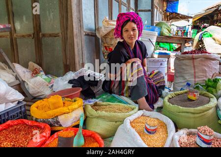 Local woman belonging to Pa O tribe in the market, in Inle Lake, Myanmar Stock Photo