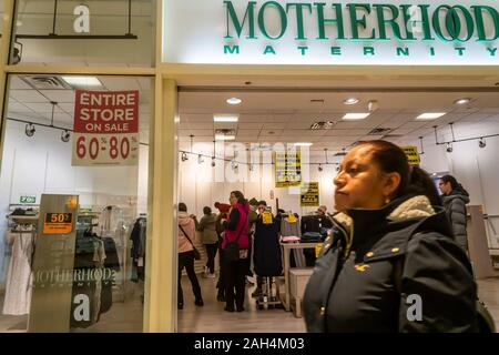 The Motherhood Maternity store announces its closing sales in the Queens  Center Mall in the borough