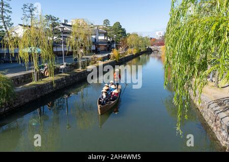 Kurashiki River cruising, Kurashiki Bikan Historical Quarter, Kurashiki City, Okayama Prefecture, Japan Stock Photo