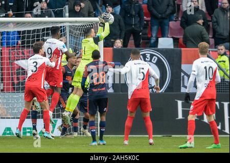 01-12-2019: Voetbal: FC Utrecht v RKC Waalwijk: Utrecht Keeper Etienne Vaessen van RKC Waalwijk redt op tijd Stock Photo