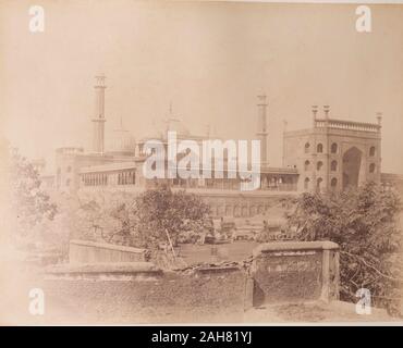 India, The Jama Masjid, the largest mosque in Delhi, built during the reign of Mughal Emperor Shah Jahan and situated opposite the Delhi Fort. Delhi, India, circa 1885.Original manuscript caption: Juma Musjid Delhi, circa 1890. 2003/071/1/1/2/51. Stock Photo