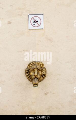 Sign no water, tap without water, problem with drinking water Stock Photo