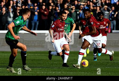 BERGAMO, ITALY - December 22, 2019:  Suso and Rafael Leao in action during the Serie A 2019/2020 ATALANTA v MILAN at Gewiss Stadium. Stock Photo