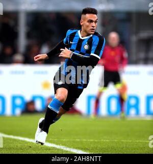 Lautaro Martinez in action during Serie A match between Atalanta and FC ...