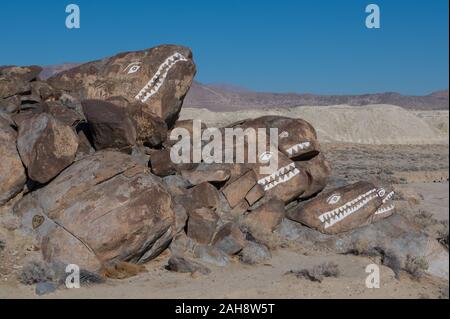 Fish Rocks in Trona, California. Rocks painted with graffiti to look ...