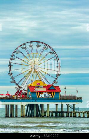 Galveston Pleasure Pier and Seawall Urban Park on Seawall Boulevard, Galveston, Texas Stock Photo