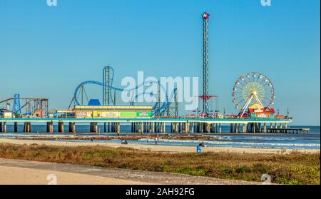 Galveston Pleasure Pier and Seawall Urban Park on Seawall Boulevard, Galveston, Texas Stock Photo