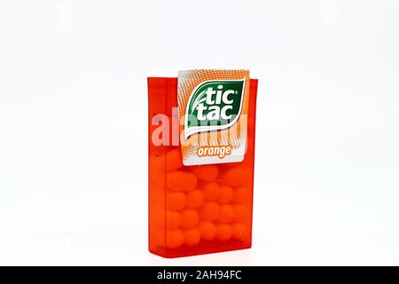TIC TAC Orange candies. Tic Tac is a brand of Ferrero Stock Photo