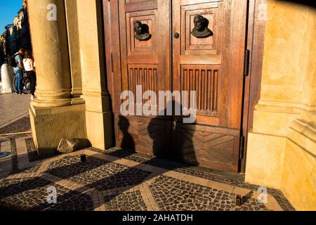 Shadow of a couple kissing next to St. Mary's Basilica, Kraków, Poland Stock Photo