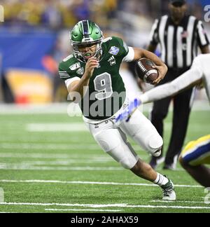 Detroit, Michigan, USA. 26th Dec, 2019. Eastern Michigan Quarterback MIKE GLASS III #9 er9 during a game between Pitt and Eastern Michigan at Ford Field, Detroit, Michigan. Pitt Panthers won the game 34-30. Credit: Scott Hasse/ZUMA Wire/Alamy Live News Stock Photo