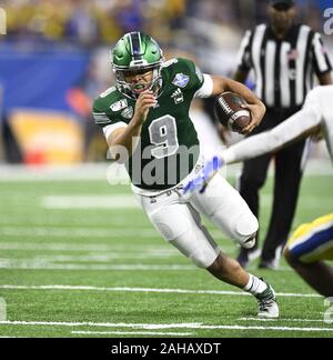 Detroit, Michigan, USA. 26th Dec, 2019. Eastern Michigan Quarterback MIKE GLASS III #9 runs for a gain during a game between Pittsburgh and Eastern Michigan at Ford Field, Detroit, Michigan. Pitt Panthers won the game 34-30. Credit: Scott Hasse/ZUMA Wire/Alamy Live News Stock Photo