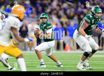 Detroit, Michigan, USA. 26th Dec, 2019. Eastern Michigan Eagles quarterback Mike Glass III (9) at the NCAA Quick Lane Bowl game between the Eastern Michigan Eagles and the Pittsburgh Panthers at Ford Field in Detroit, Michigan. JP Waldron/Cal Sport Media/Alamy Live News Stock Photo