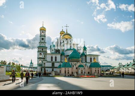 Istra, Russia-August 10, 2019: resurrection Cathedral in the new Jerusalem monastery on a Sunny summer day. Tourist attractions in Russia. Editorial Stock Photo