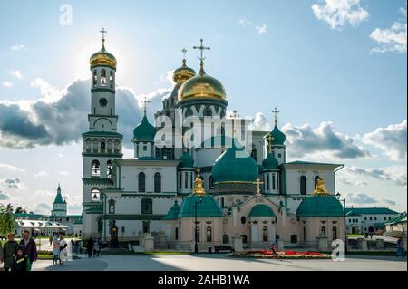 Istra, Russia-August 10, 2019: resurrection Cathedral in the new Jerusalem monastery on a Sunny summer day. Tourist attractions in Russia. Editorial Stock Photo