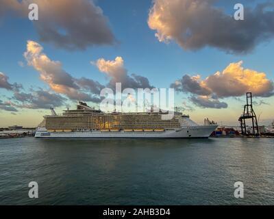 Ft. Lauderdale,FL/USA-11/10/19: The Allure of the Seas a Royal Caribbean Cruise Line cruise ship docked at the Ft. Lauderdale, Florida port at sunrise Stock Photo