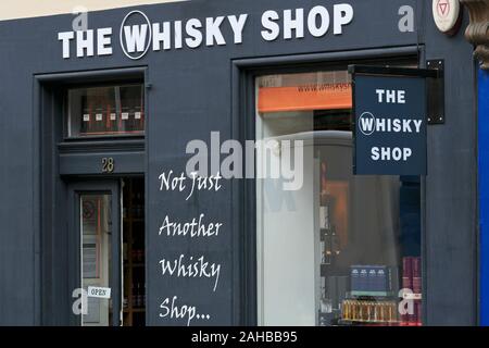 Whisky Shop, Victoria Street, Edinburgh, Scotland, United Kingdom Stock Photo