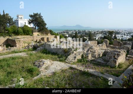 The old Punic (Carthaginian) archaeological ruins at Byrsa Hill in the posh Tunis suburb of Carthage, on the Mediterranean coast of Tunisia. Stock Photo