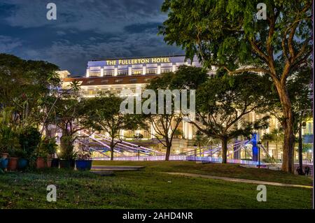 Fullerton Hotel, Marina Bay Sands, at night, Singapore, Asia Stock Photo