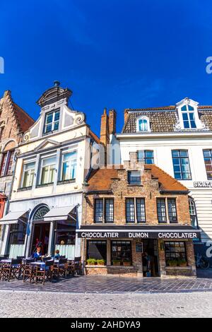 Exterior of Belgian chocolate shop Chocolatier Dumon, Bruges, Belgium Stock Photo