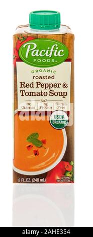 Winneconne, WI - 16 November 2019: A  package of Pacific foods organic roasted red pepper and tomato soup on an isolated background Stock Photo