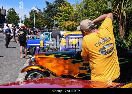 Methven, New Zealand. 28th Dec 2019. A sunny day brings out the petrol heads for a gathering of hot rods and other custom cars on the southern island of New Zealand. Stock Photo