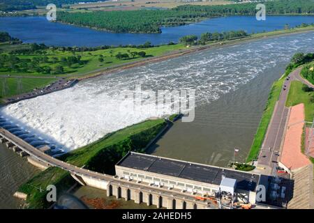 Aerial photos of the Missouri river flooding in Sioux City, Iowa, South Sioux City, Nebraska, and Dakota Dunes, South Dakota, on June 8, 2011.  Levees were built near homes to prevent the Missouri river from flooding properties. Stock Photo