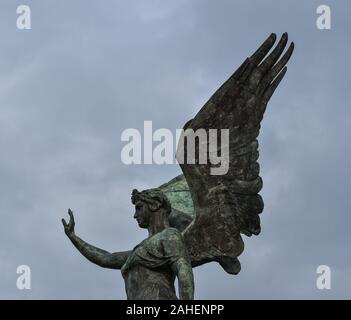 Statue of Goddess Victory, Vittorio Emanuele II Monument (Il Vittoriano ...