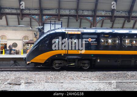 A Grand Central class 180 named William Shakespeare in York railway station. Stock Photo