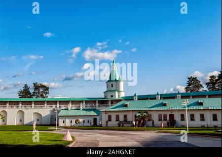 Istra, Russia-August 10, 2019: resurrection Cathedral in the new Jerusalem monastery on a Sunny summer day. Tourist attractions in Russia. Editorial Stock Photo