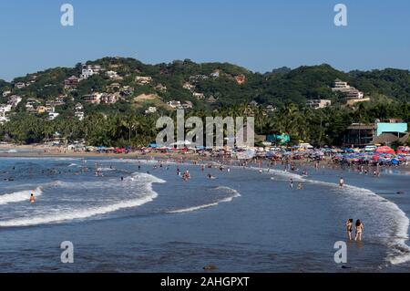 beach scene in sayulita, mexico Stock Photo - Alamy