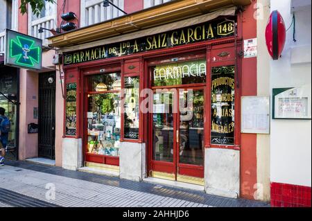 A pharmacy (Farmacia) in Madrid, Spain Stock Photo