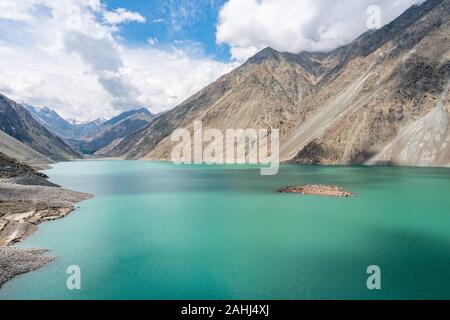 Skardu Satpara Valley Panoramic Picturesque View of the Lake and Landscape on a Sunny Blue Sky Day Stock Photo