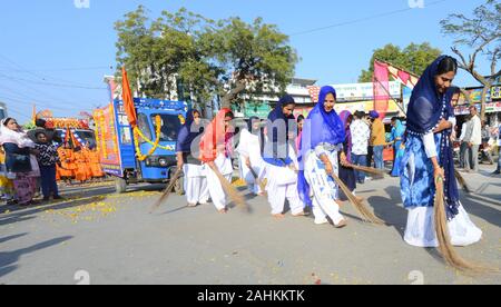 Beawar, India. 30th Dec, 2019. Sikh devotees dressed as Panj Pyare