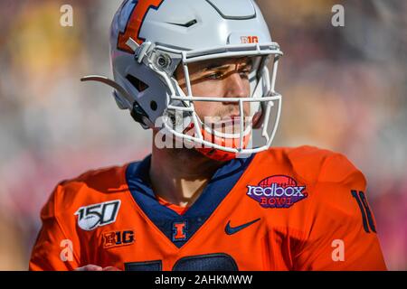 Santa Clara, California, USA. 30th Dec, 2019. Illinois Fighting Illini quarterback Brandon Peters (18) during the Redbox Bowl game between the University of California Golden Bears and the University of Illinois Fighting Illini at Levi's Stadium in Santa Clara, California. Chris Brown/CSM/Alamy Live News Stock Photo