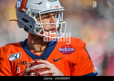 Santa Clara, California, USA. 30th Dec, 2019. Illinois Fighting Illini quarterback Brandon Peters (18) during the Redbox Bowl game between the University of California Golden Bears and the University of Illinois Fighting Illini at Levi's Stadium in Santa Clara, California. Chris Brown/CSM/Alamy Live News Stock Photo