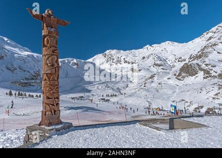 View at Gavarnie Gedre ski resort from the picnic area in Pyrenees Mountains, Mountain winter lendscape marked with ski pistes with skiers, Hautes-Pyr Stock Photo