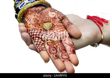 Indian Wedding Ceremony : Groom Hand with Mehandi Design Stock Image -  Image of culture, groom: 178200637