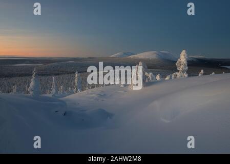 Pallastunturi fells in Pallas-Yllästunturi National Park during polar night, Muonio, Lapland, Finland Stock Photo