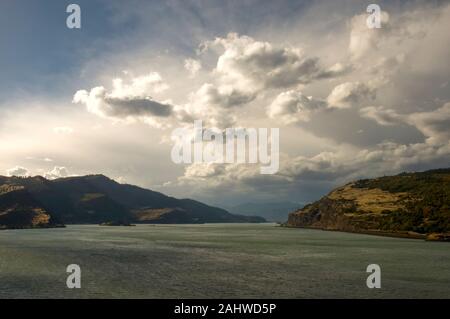 This is the Mosier Gap in the Columbia River.  It is names for the little town of Mosier, Oregon Stock Photo