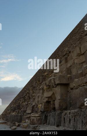 The Great Pyramid of Giza (also known as the Pyramid of Khufu or the Pyramid of Cheops) is the oldest and largest of the three pyramids in the Giza py Stock Photo