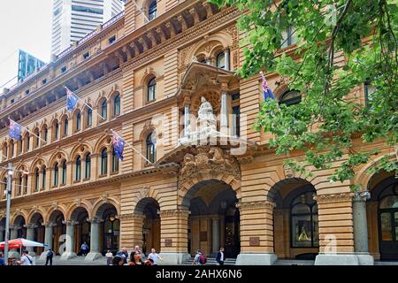 Facade of the old Sydney General Post Office building in Martin Place with statue of Queen Victoria above the main entrance. Stock Photo