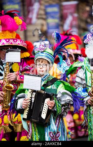 Philadelphia Pennsylvania / USA. Dozens of Mummers Brigades and String Bands performed in the annual New Years Day tradition sporting colorful and guady outfits. January 01, 2020. Credit: Chris Baker Evens / Alamy Live News. Stock Photo