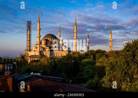 Blue Mosque, Sultan Ahmed Mosque, Sultan Ahmet Camii, with a minaret surrounded by scaffolding Stock Photo