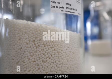 Messimy Central Eastern France 19 02 05 Boiron Factory Boiron Laboratory Technicians Preparing Solutions Used To Make Homeopathic Preparations Stock Photo Alamy