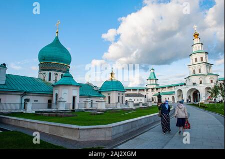 Istra, Russia-August 10, 2019: resurrection Cathedral in the new Jerusalem monastery on a Sunny summer day. Tourist attractions in Russia. Editorial Stock Photo