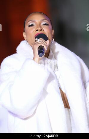 88th Annual Hollywood Christmas Parade in Hollywood, California on December 1, 2019. Featuring: Sheléa Where: Los Angeles, California, United States When: 02 Dec 2019 Credit: Sheri Determan/WENN.com Stock Photo