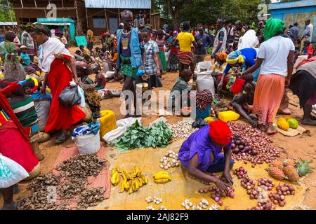 Banna people, Omo valley, Naciones, Ethiopia, Africa Stock Photo