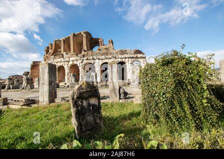 Roman amphiteathre in the city of Capua, second only to the Colosseum in size, it the location of the first and most famous gladiator school and the Stock PH๏τo - Alamy