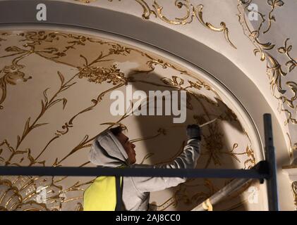 Journalists and photographers take photos of the interior of the State Opera during the reconstruction in Prague, Czech Republic, December 10, 2019. (CTK Photo/Michal Krumphanzl) Stock Photo