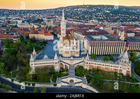 Budapest, Hungary - Aerial drone view of the famous Fisherman's Bastion (Halaszbastya) and Matthias Church on a summer morning Stock Photo